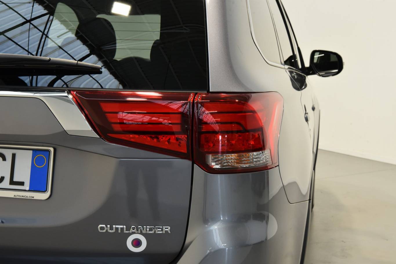 MITSUBISHI Outlander 17
