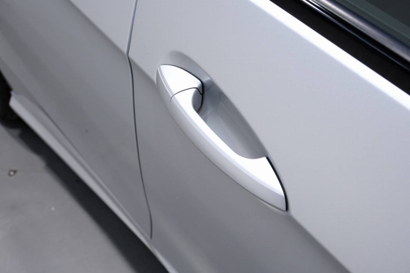 MERCEDES-BENZ E 250 61