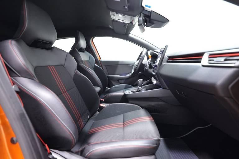 RENAULT Clio 47