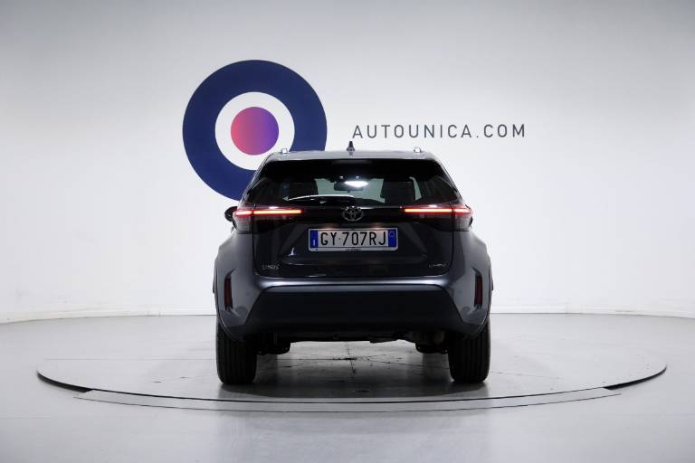 TOYOTA Yaris Cross 15