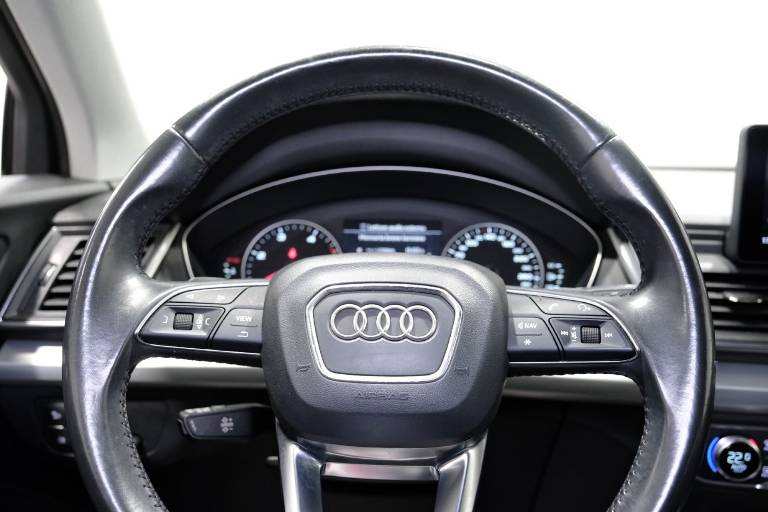 AUDI Q5 7