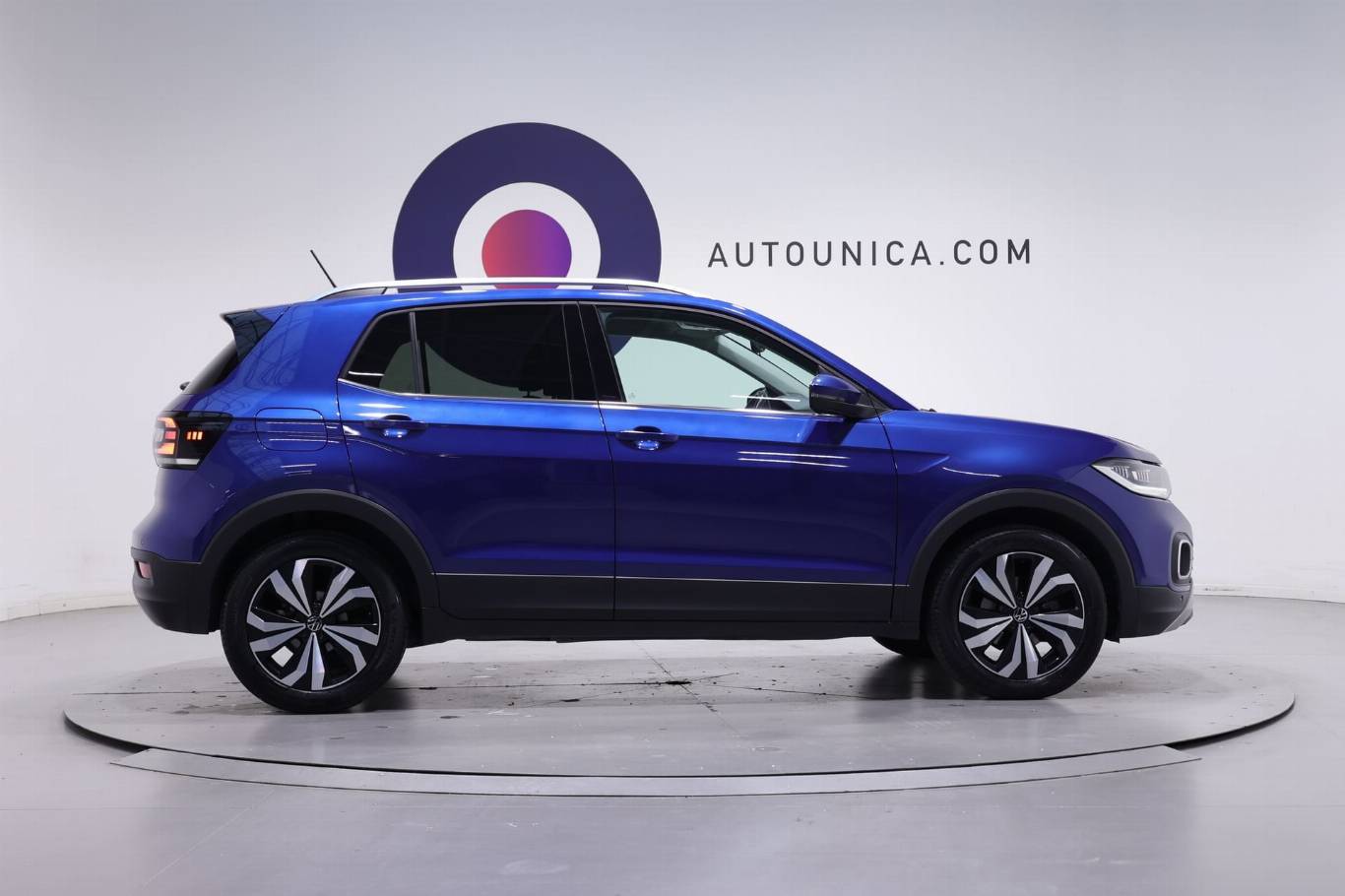 VOLKSWAGEN T-Cross 4