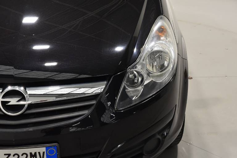 OPEL Corsa 18