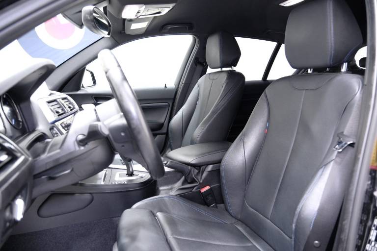 BMW 118 6