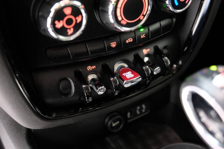 MINI Cooper Clubman 28