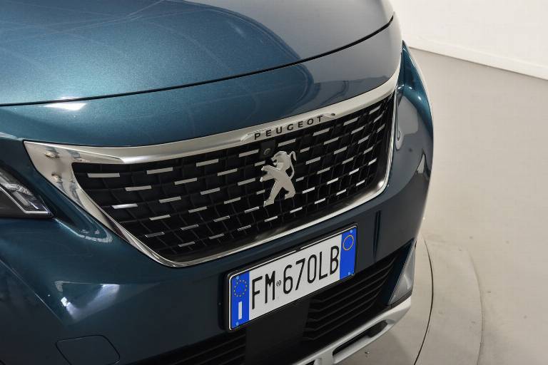 PEUGEOT 5008 45