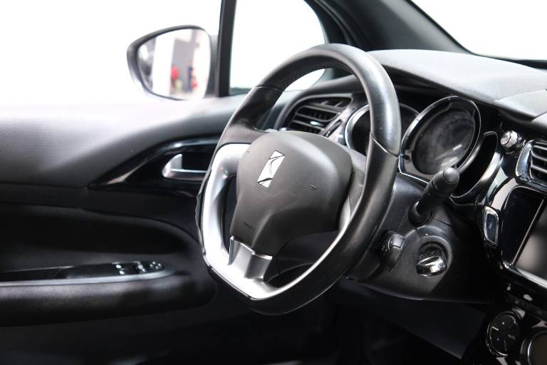 DS AUTOMOBILES DS 3 46