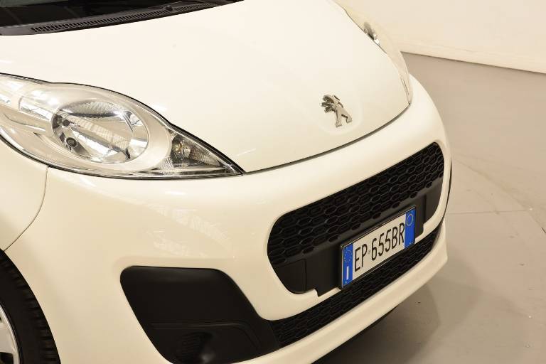 PEUGEOT 107 29