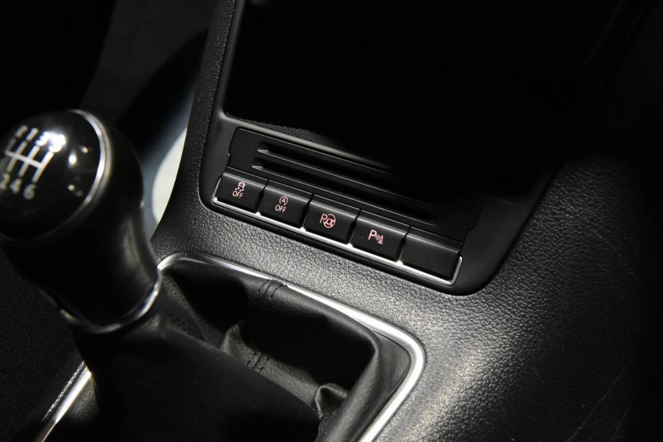 VOLKSWAGEN Tiguan 22