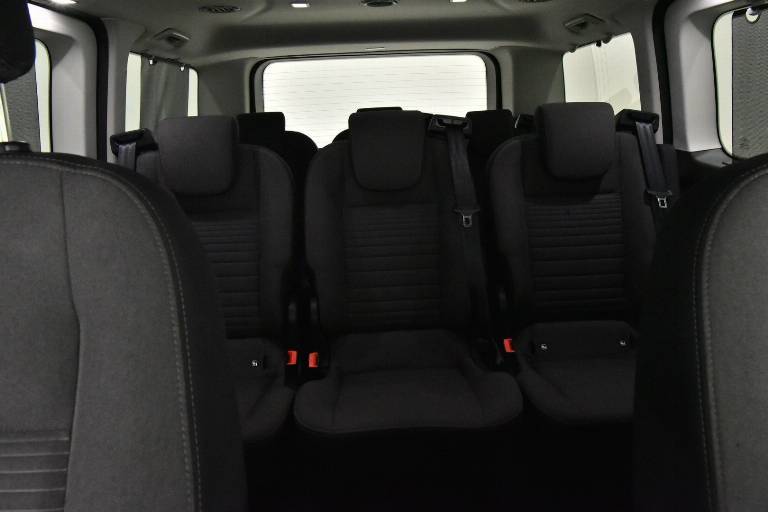 FORD Tourneo Custom 39