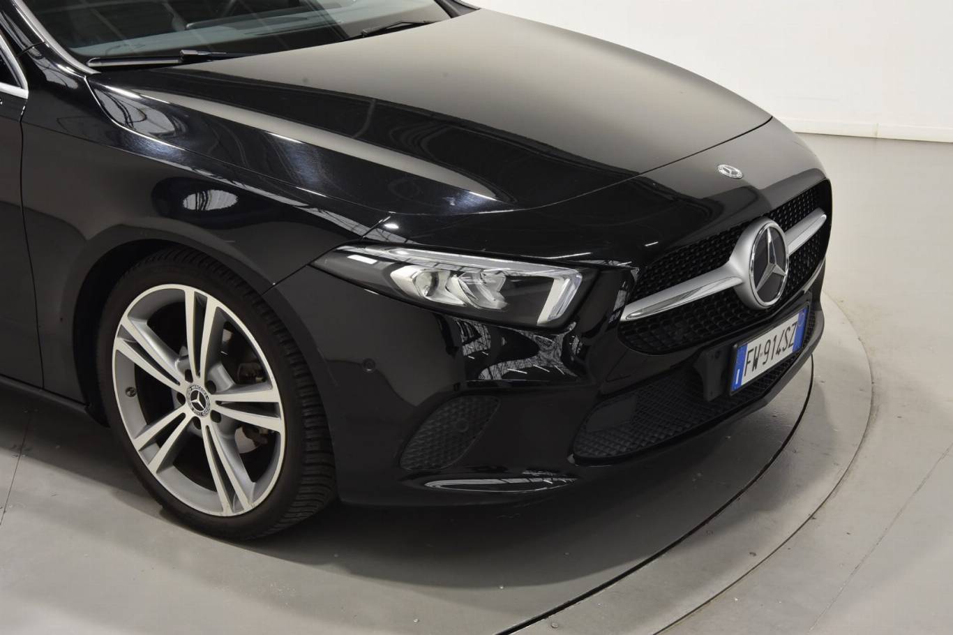 MERCEDES-BENZ A 180 35