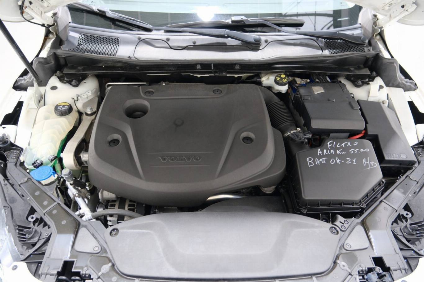 VOLVO V40 Cross Country 54