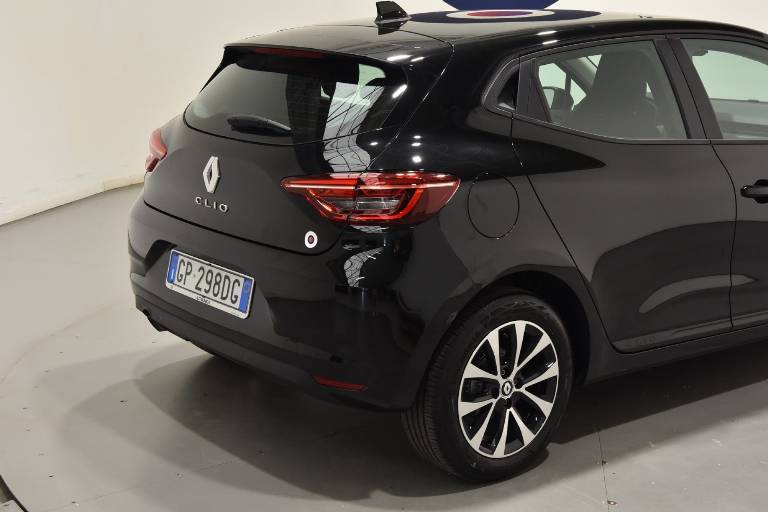 RENAULT Clio 18