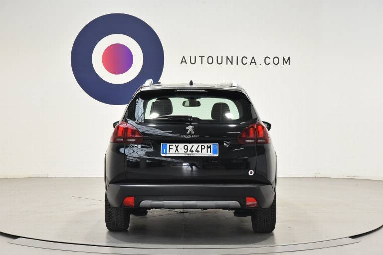 PEUGEOT 2008 6