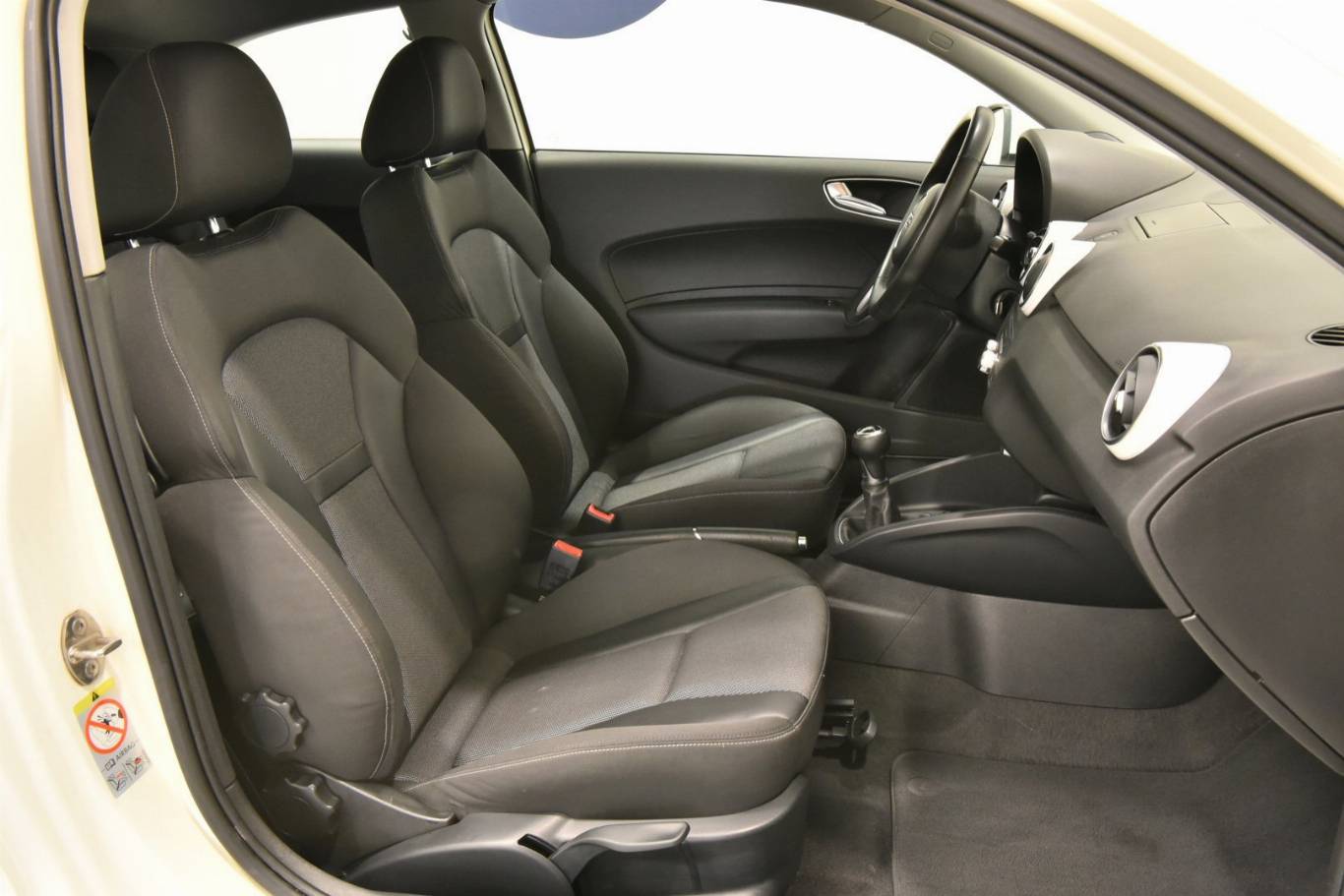 AUDI A1 21