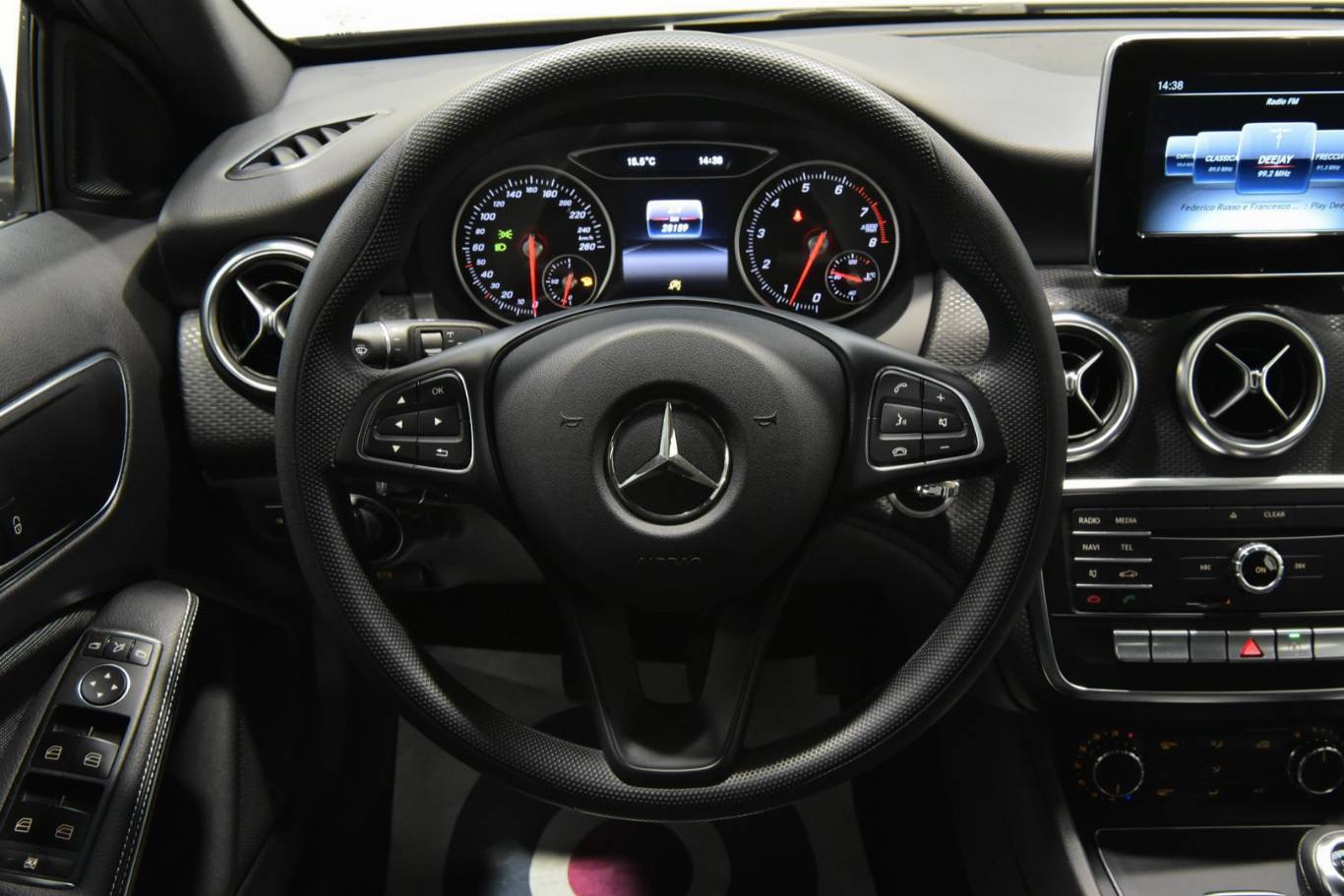 MERCEDES-BENZ A 160 21