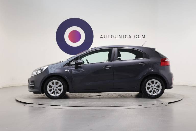 KIA Rio 18