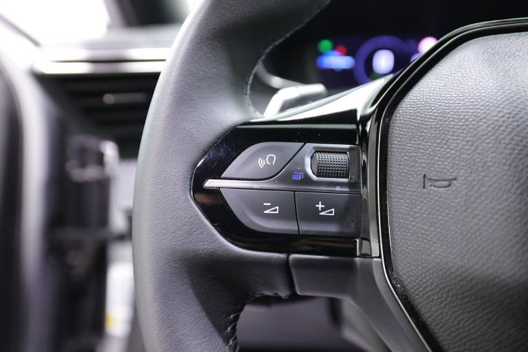 PEUGEOT 2008 20
