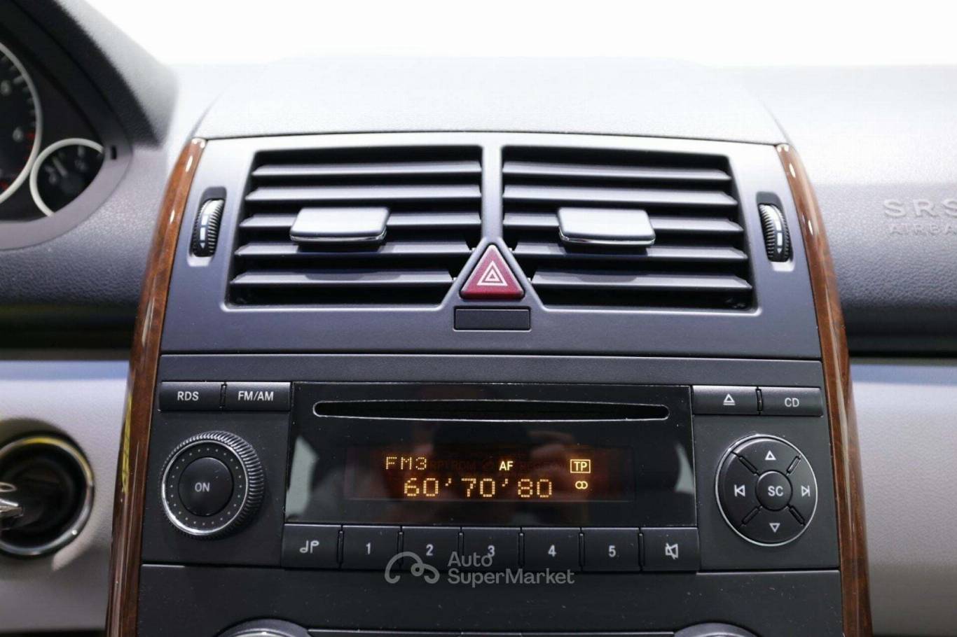 MERCEDES-BENZ Classe A 9