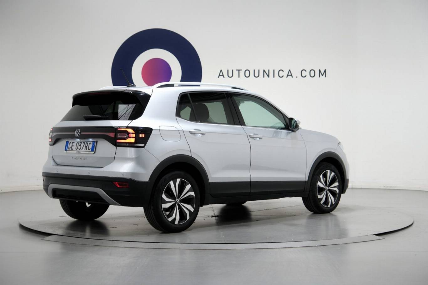 VOLKSWAGEN T-Cross 15
