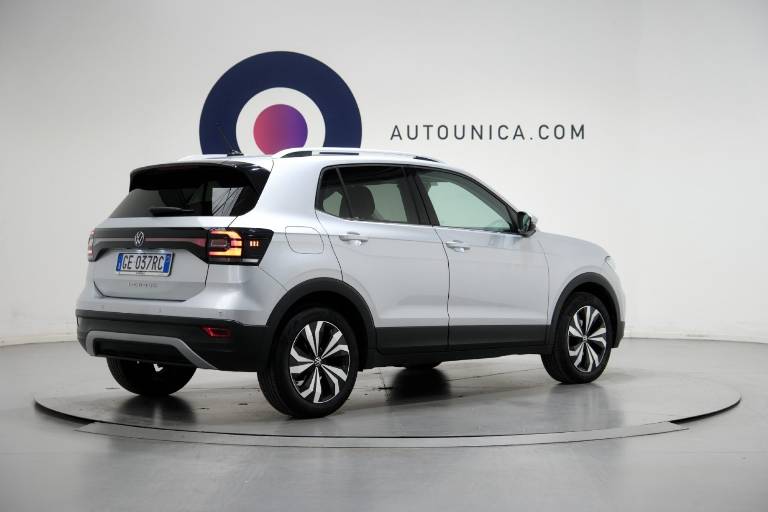 VOLKSWAGEN T-Cross 15