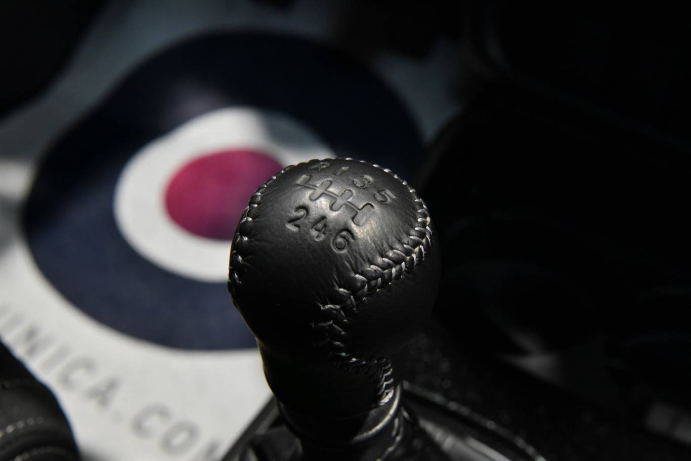 MITSUBISHI Outlander 22