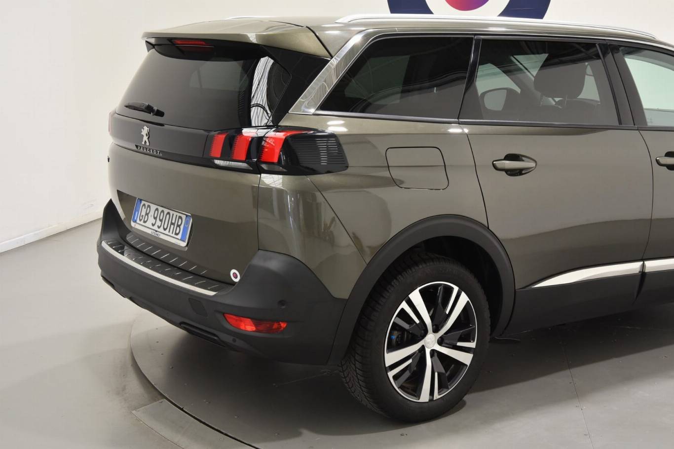 PEUGEOT 5008 19