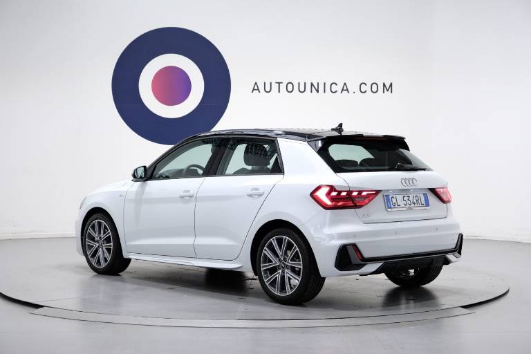 AUDI A1 18
