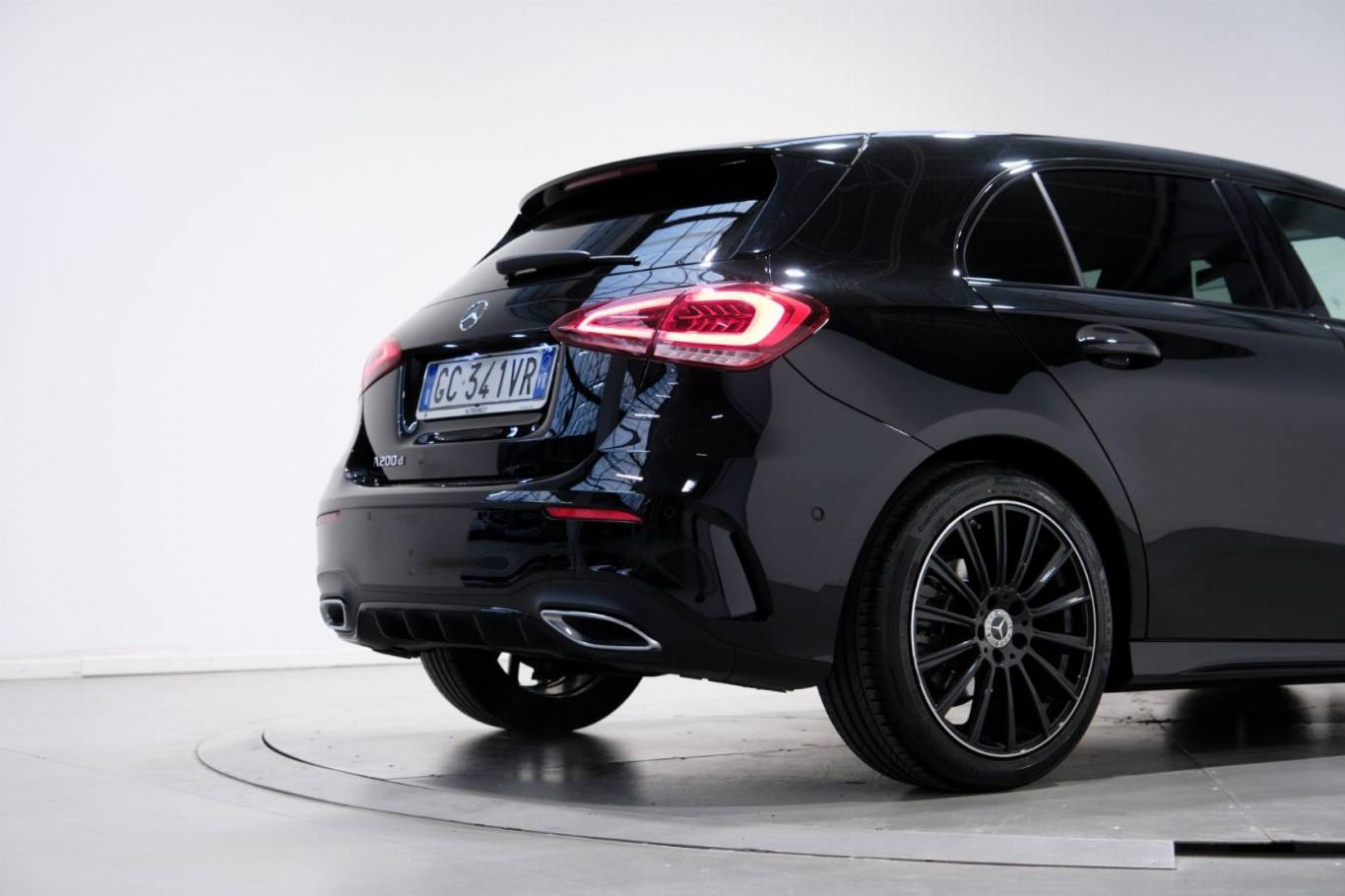 MERCEDES-BENZ A 200 55