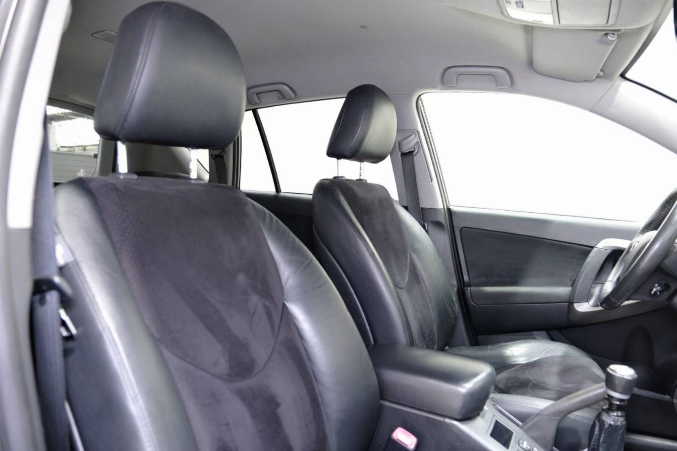 TOYOTA RAV 4 MY23 58