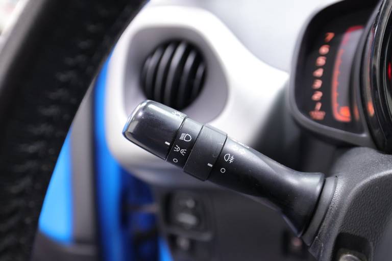 TOYOTA Aygo 19