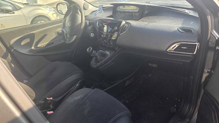LANCIA Ypsilon 3