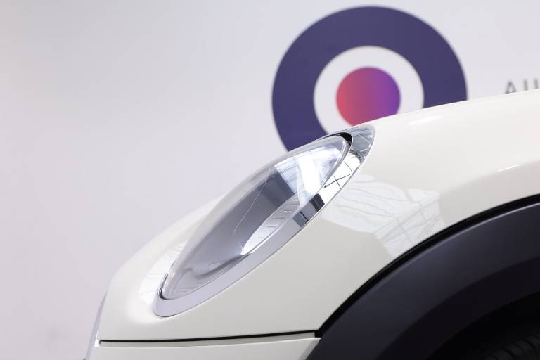MINI One 18
