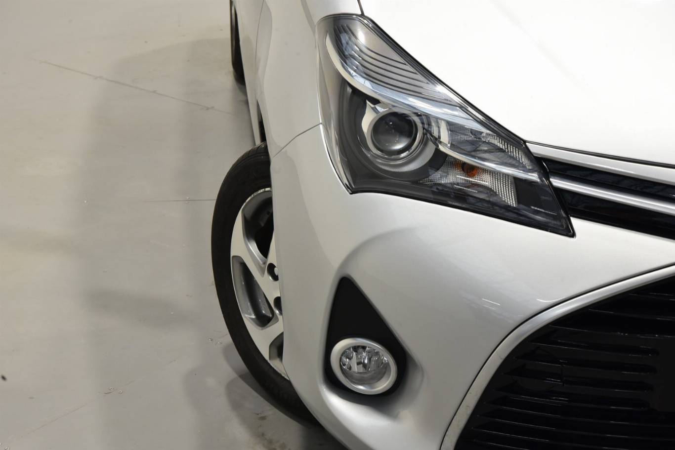 TOYOTA Yaris 50