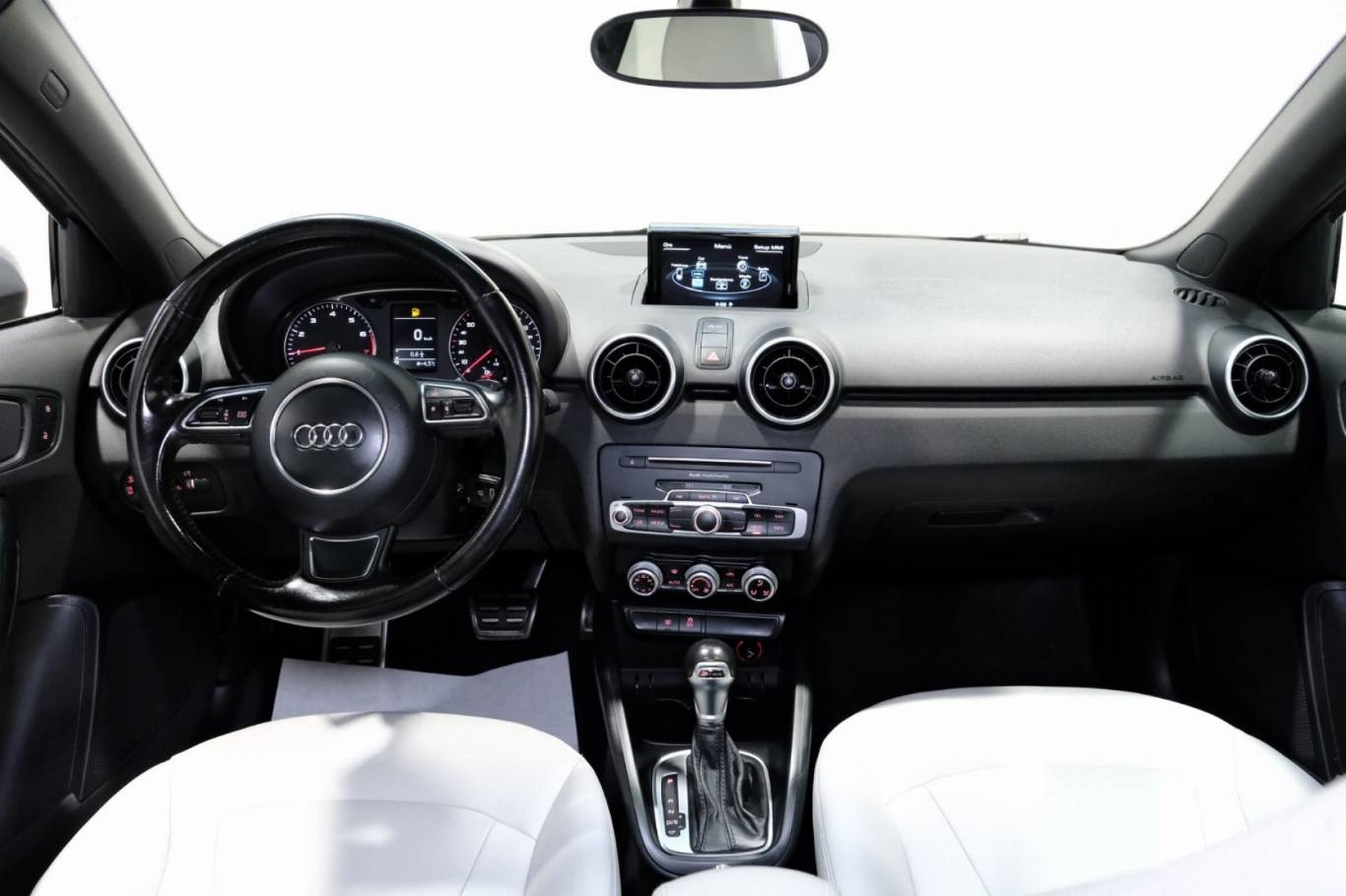 AUDI A1 9