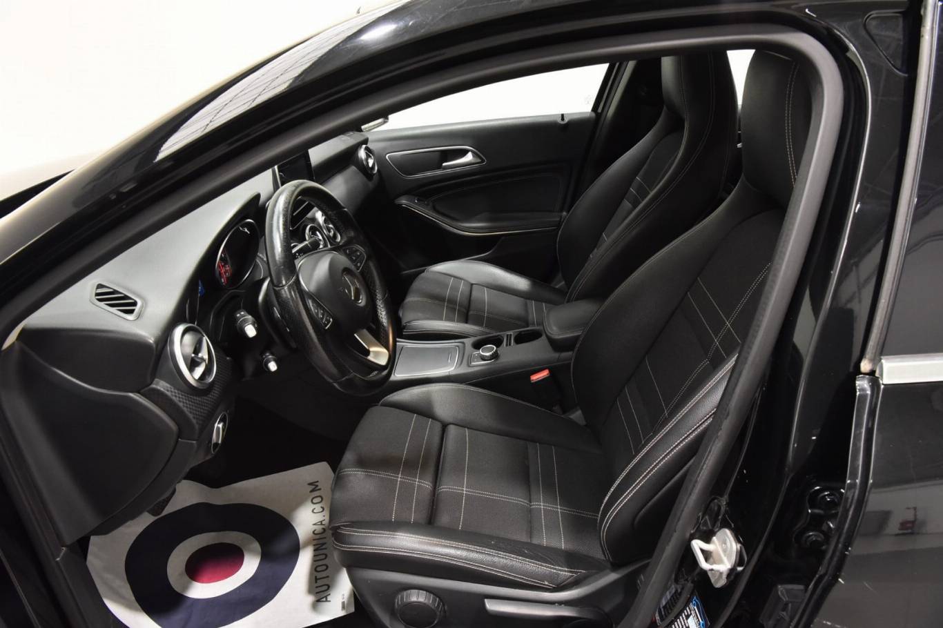 MERCEDES-BENZ A 180 3