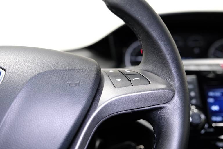 LANCIA Ypsilon 20