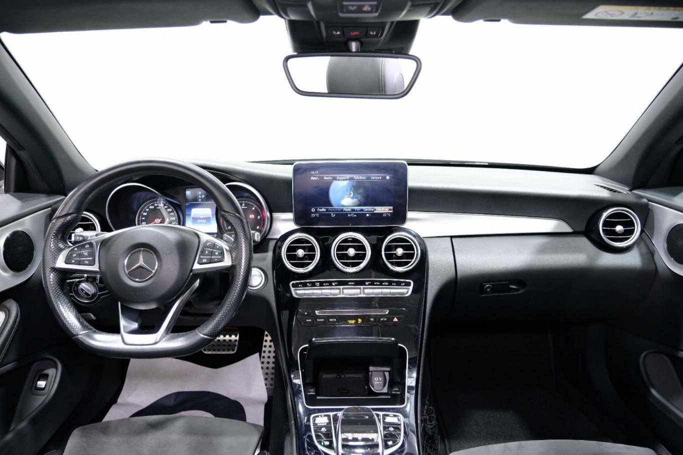 MERCEDES-BENZ C 220 44