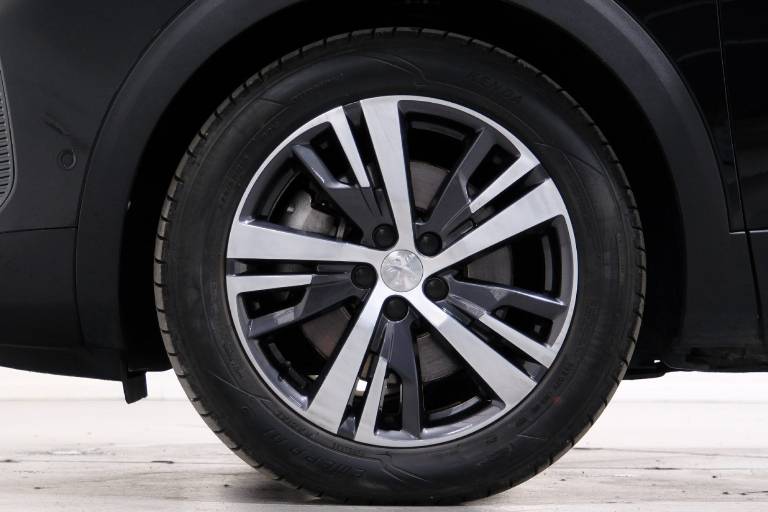 PEUGEOT 3008 13