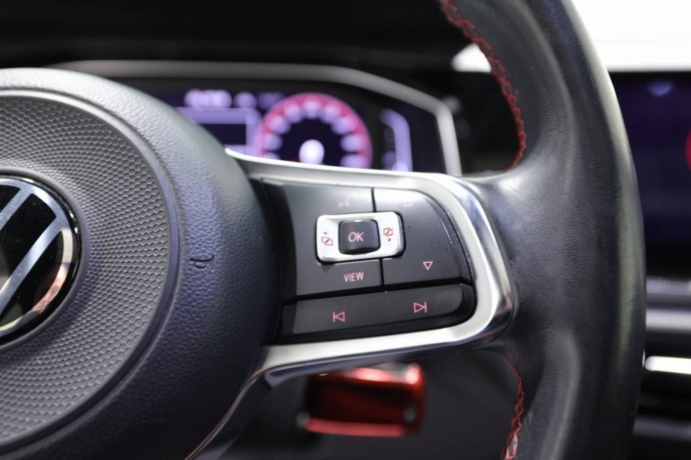 VOLKSWAGEN Polo GTI 22