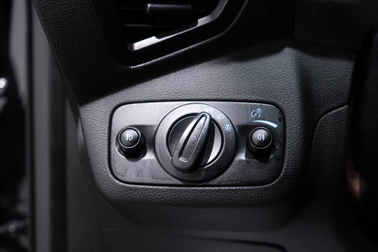 FORD Kuga 26