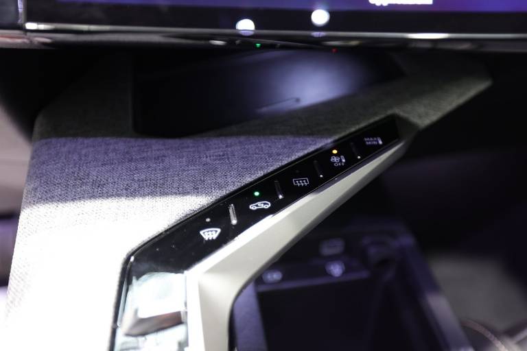 PEUGEOT 3008 27