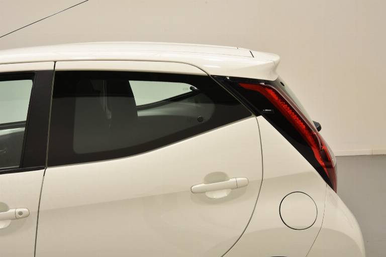 TOYOTA Aygo 48