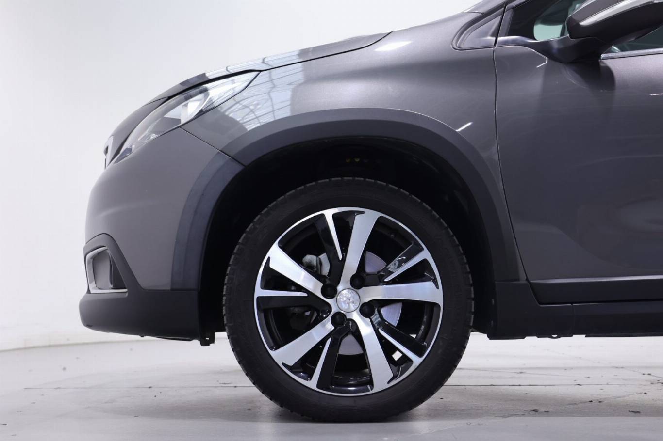 PEUGEOT 2008 17