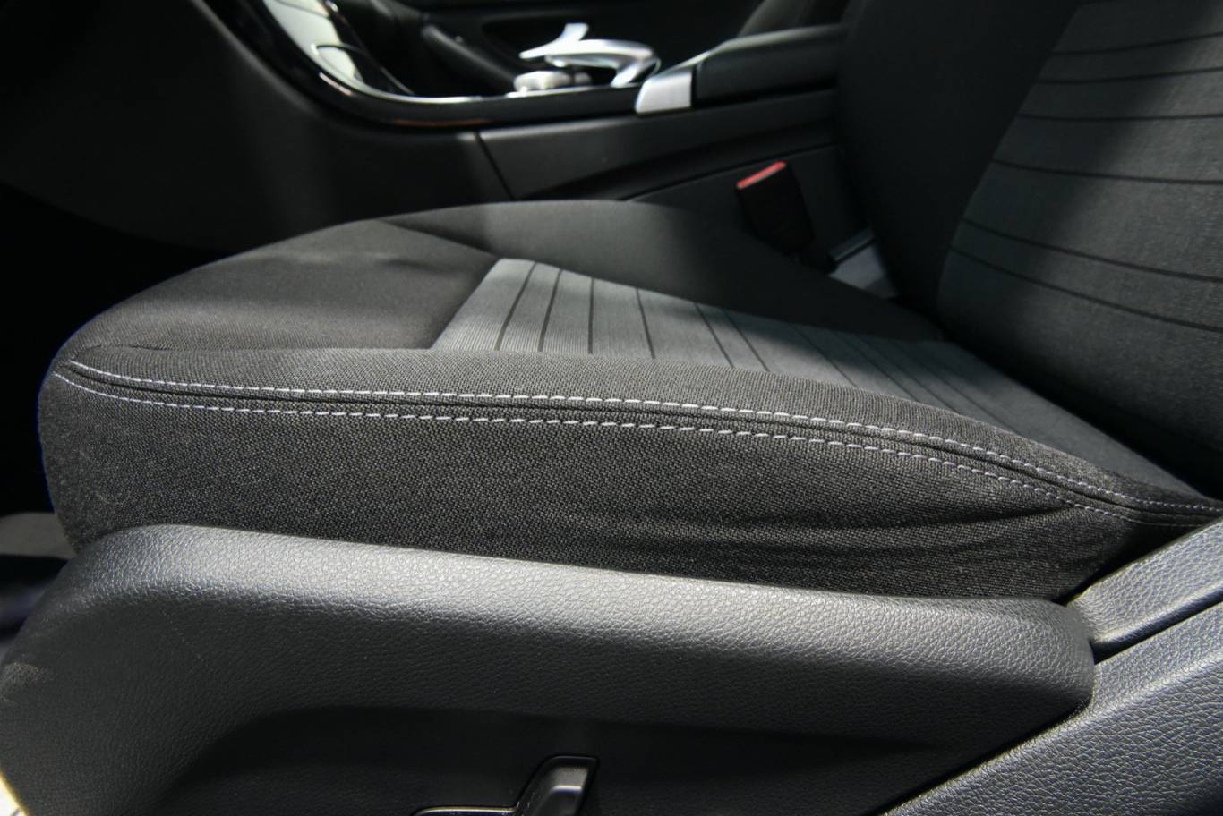 MERCEDES-BENZ C 220 50