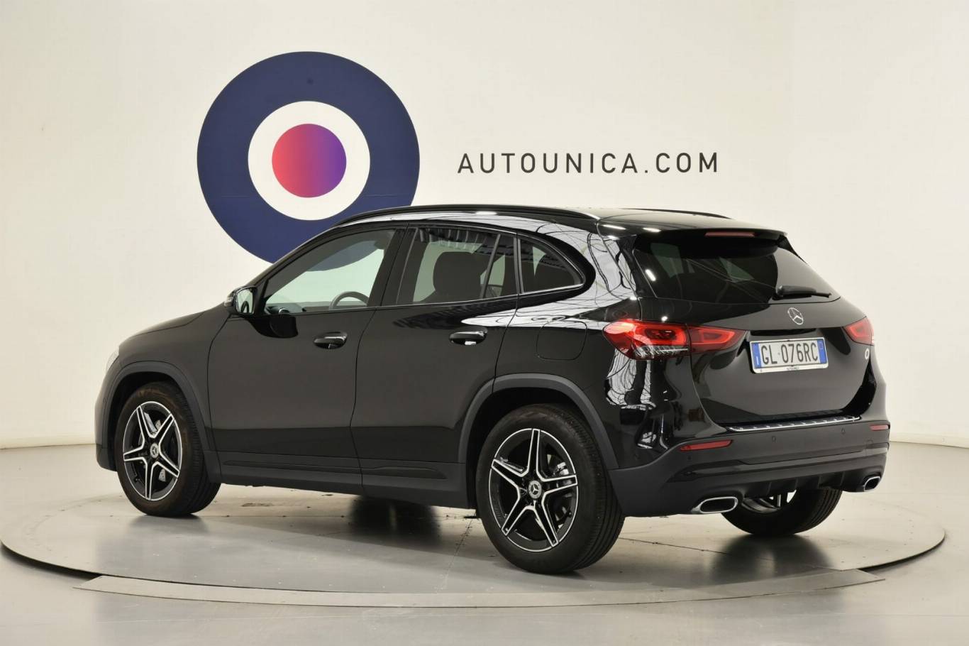 MERCEDES-BENZ GLA 200 4