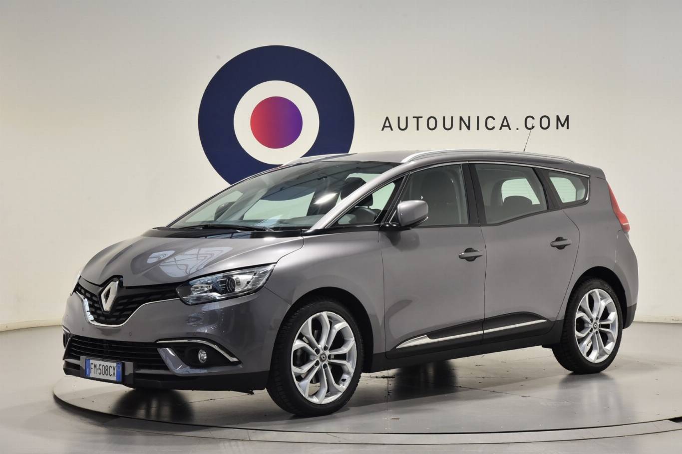 RENAULT Grand Scenic 1