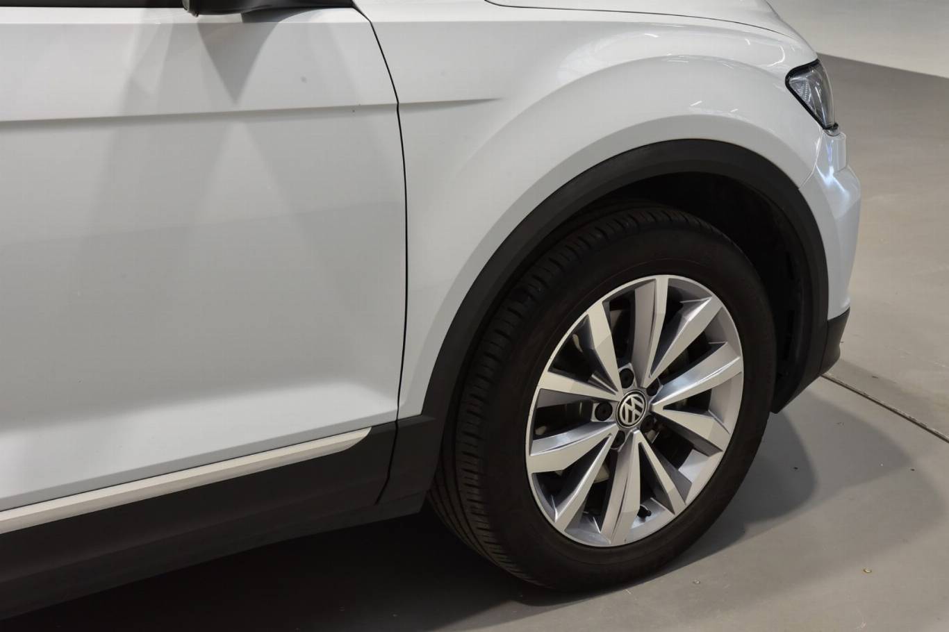 VOLKSWAGEN T-Roc 32