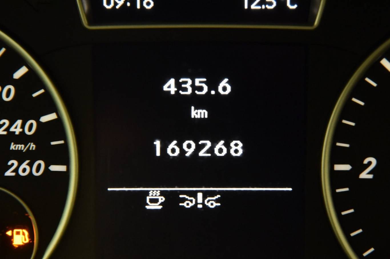 MERCEDES-BENZ B 180 21