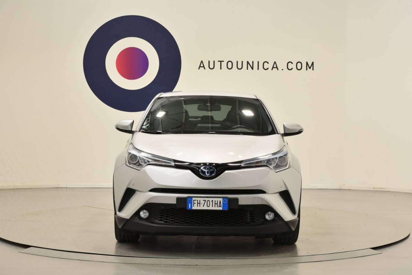 TOYOTA C-HR 5